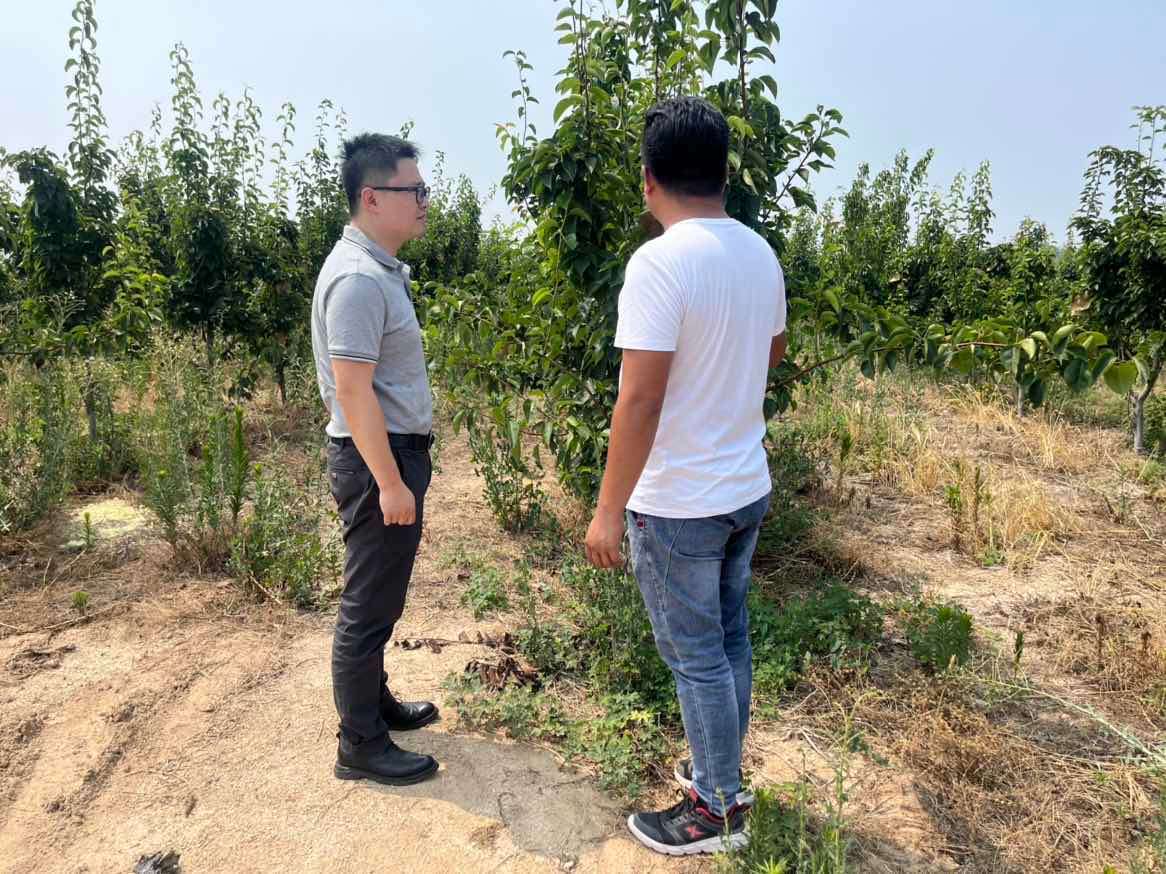 暖心！新開普為村莊捐贈桌椅，助力鄉(xiāng)村振興(圖3)